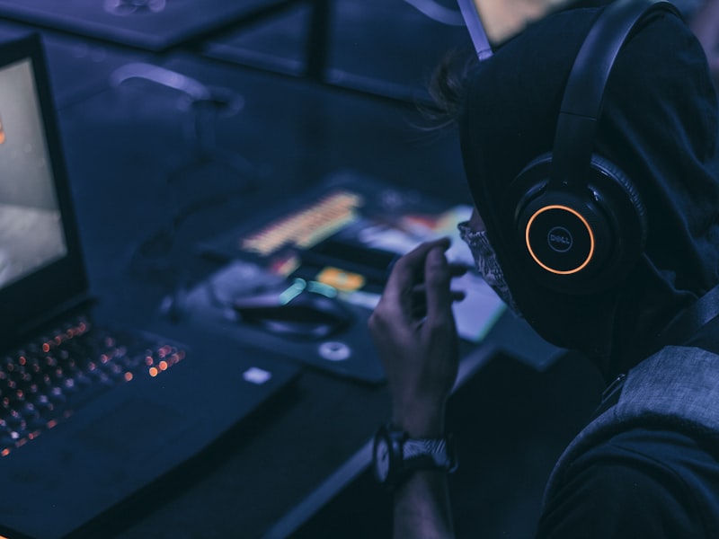 Player wearing a VR headset in the Quantum Treasure Forge bay